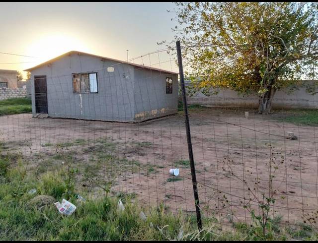 2 BEDROOM HOUSE FOR SALE IN MAMELODI EAST